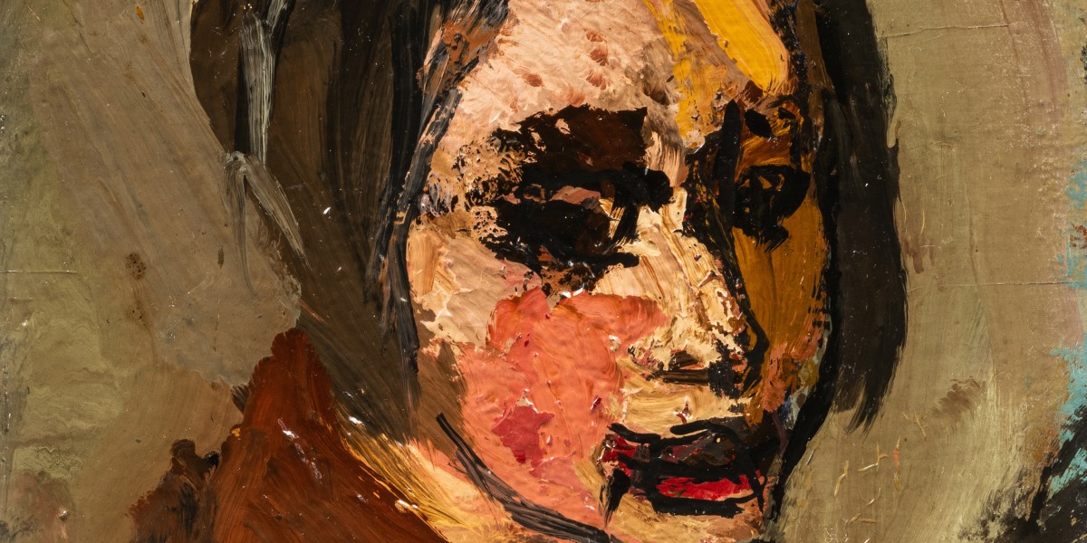 Portrait de jeune femme à la coiffe